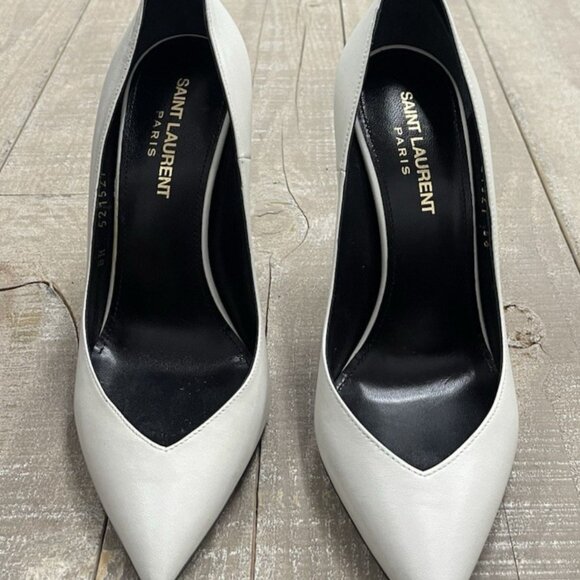 Saint Laurent Leather Pointed Pumps In White - Picture 3 of 16